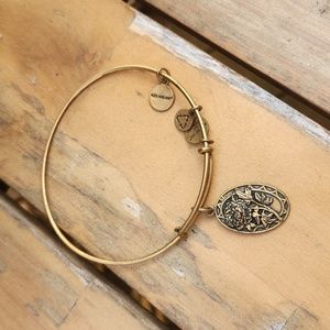 ALEX AND ANI mom